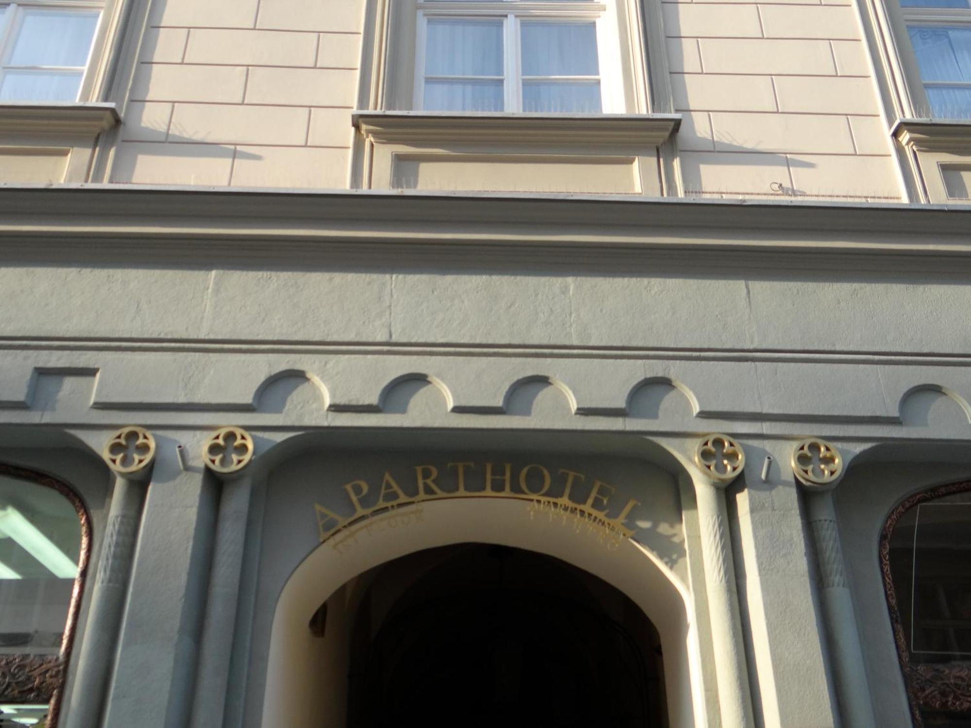 Boutique Aparthotel Krakow Exterior photo